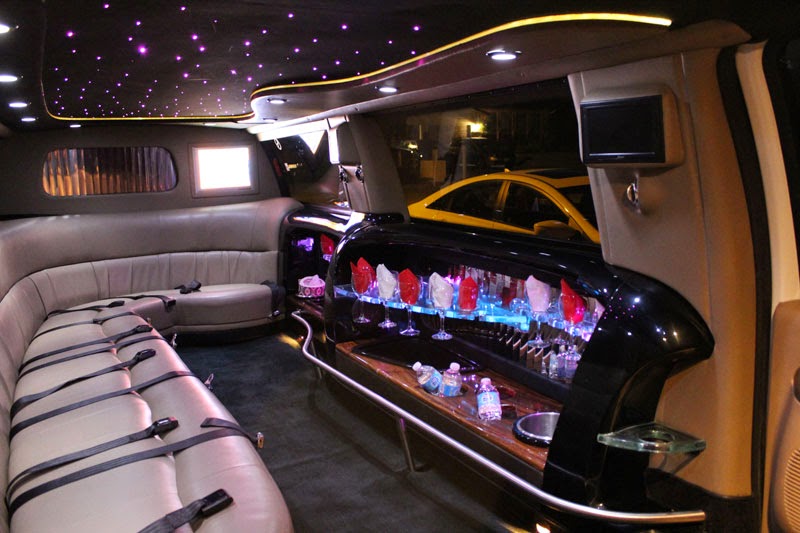 West Coast Limousines | 3700 Nanaimo Crescent, Abbotsford, BC V2T 4Z7, Canada | Phone: (604) 866-9797