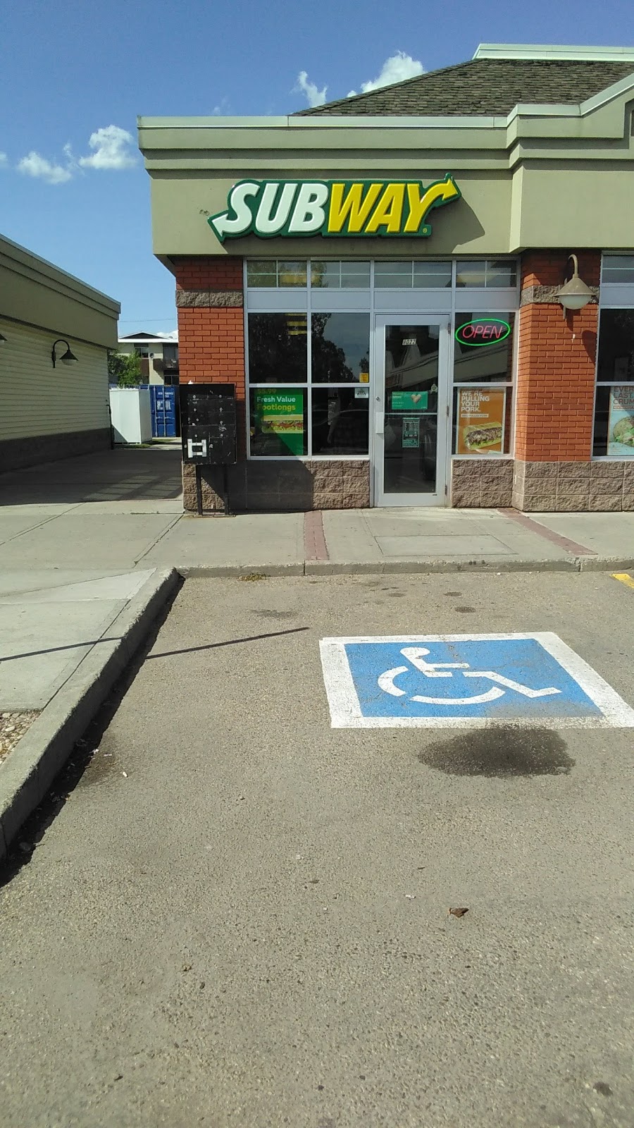 Subway | 8022 118 Ave NW, Edmonton, AB T5B 0S1, Canada | Phone: (780) 474-4288