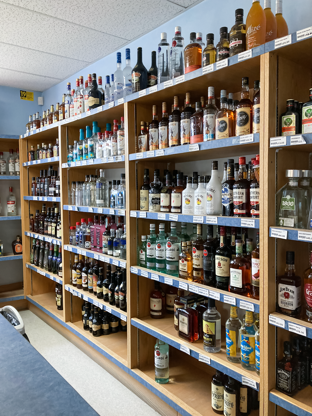 Aberdeen Cold Beer Wine Liquor Store | 2319 Aberdeen Rd, Lower Nicola, BC V0K 1Y0, Canada | Phone: (250) 378-2882