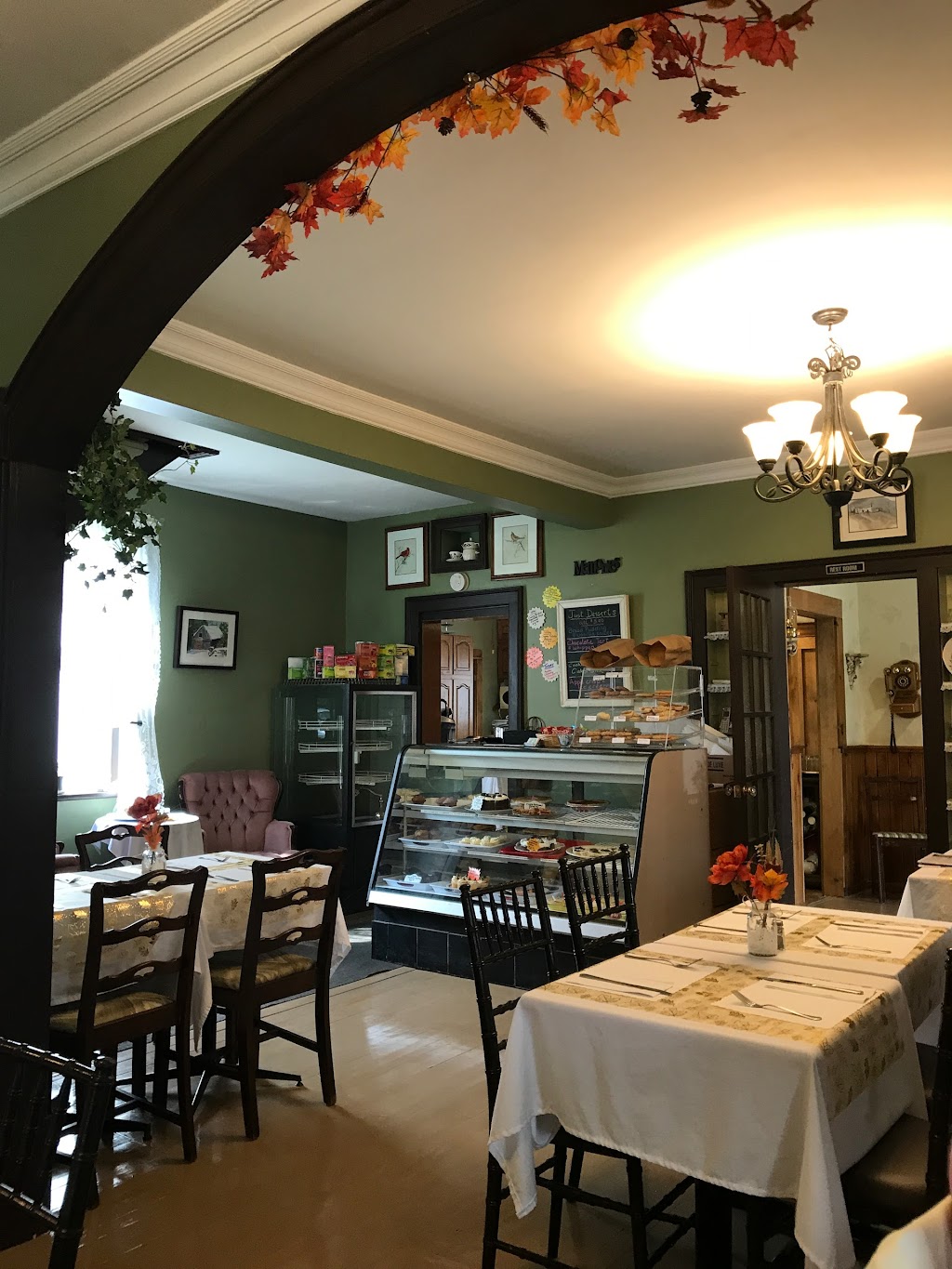 Memories Tea Room And Bakery | 33057 Hastings County Rd 62, Maynooth, ON K0L 2S0, Canada | Phone: (613) 412-9700