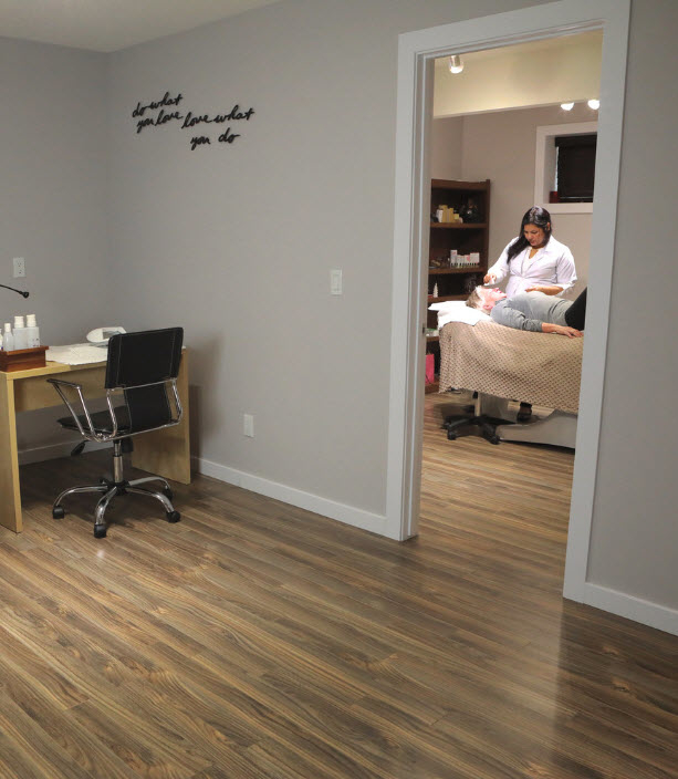 Goldy Esthetics | 417 Mahogany Ct SE, Calgary, AB T3M 0T7, Canada | Phone: (403) 796-7044