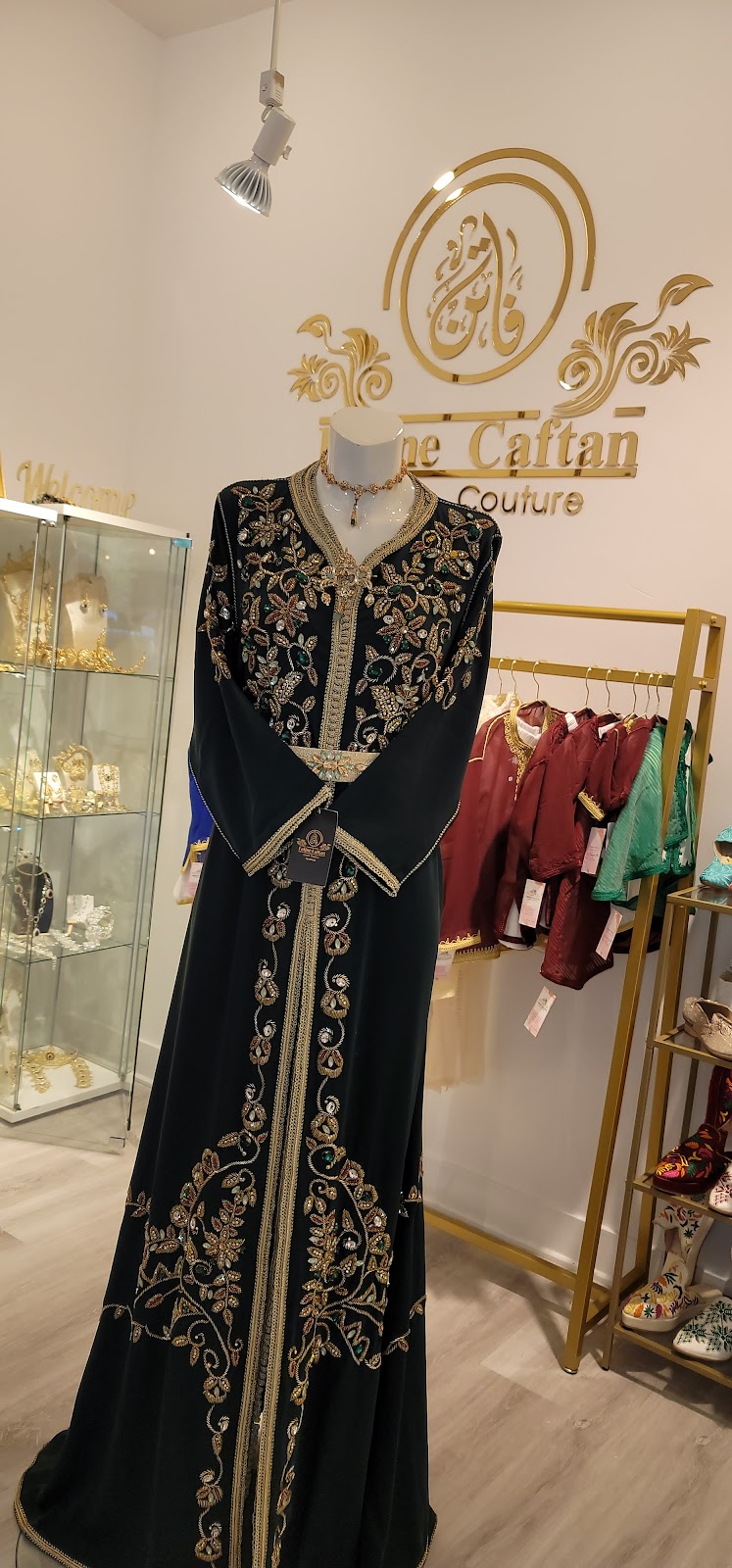 Fatine Caftan Montreal Inc | 348 Bd Cartier O, Laval, QC H7N 2J7, Canada | Phone: (514) 771-2552