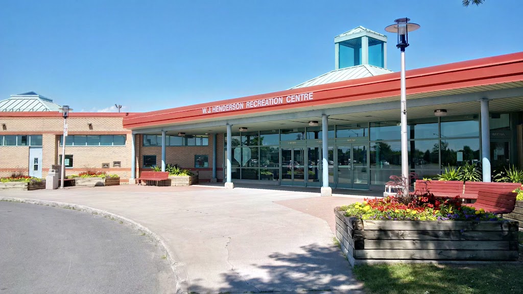 W.J. Henderson Recreation Centre | 322 Amherst Dr, Amherstview, ON K7N 1S9, Canada | Phone: (613) 389-3648