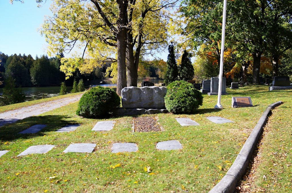 Riverside Cemetery and Crematorium | 347 Lindsay St S, Lindsay, ON K9V 4R4, Canada | Phone: (705) 324-2431