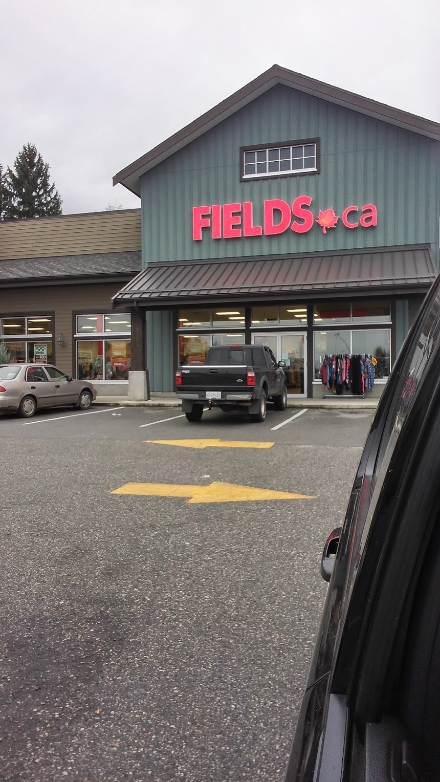 FIELDS Gibsons | 1100 Sunshine Coast Hwy #125, Gibsons, BC V0N 1V0, Canada | Phone: (604) 840-9781