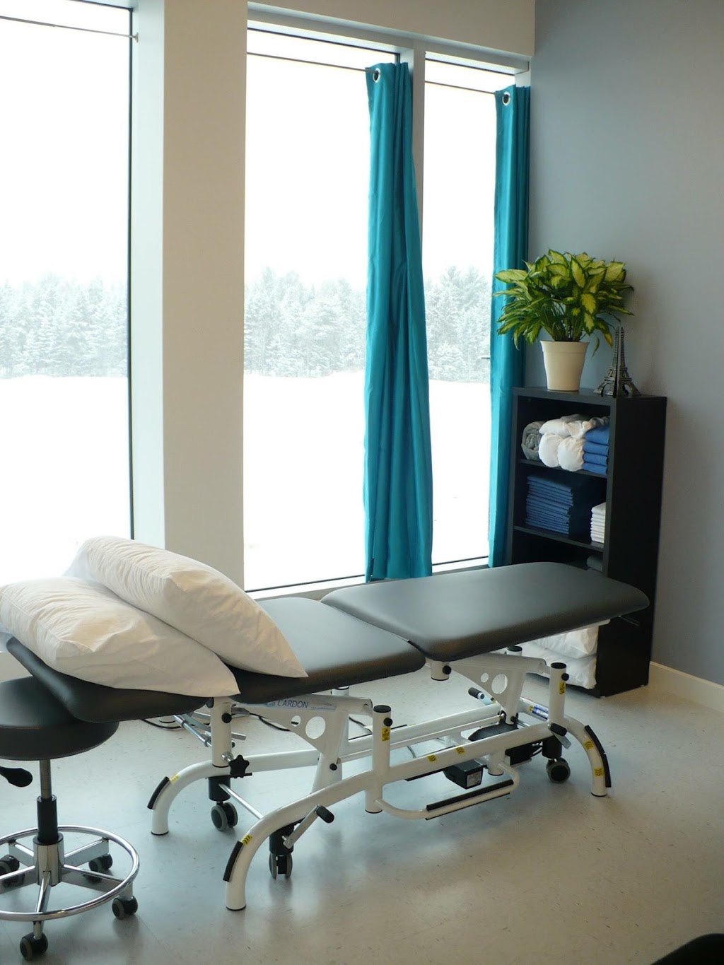 Axo Physio Val-Bélair | 1930 Rue de lInterlude #302, Québec, QC G3K 0R6, Canada | Phone: (418) 843-5555