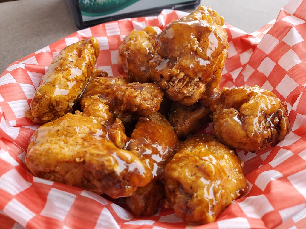 Alberta Wing Shack | 101 Eagle Crescent, Banff, AB T1L 1C3, Canada | Phone: (403) 762-4440