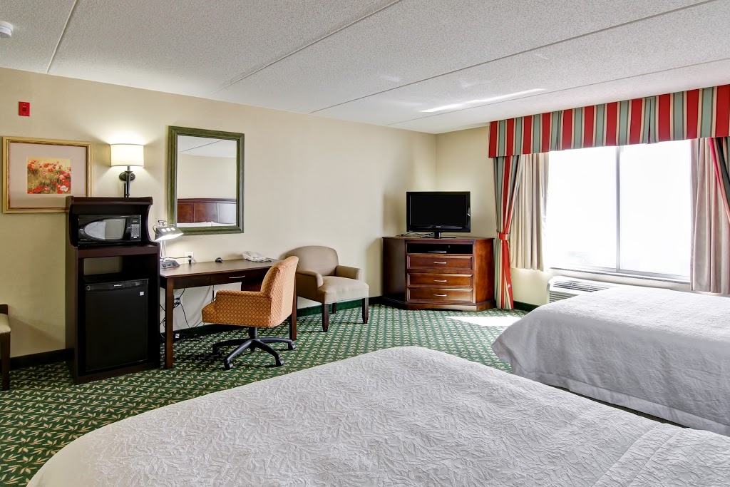 Hampton Inn by Hilton London | 840 Exeter Rd, London, ON N6E 1L5, Canada | Phone: (519) 649-6500