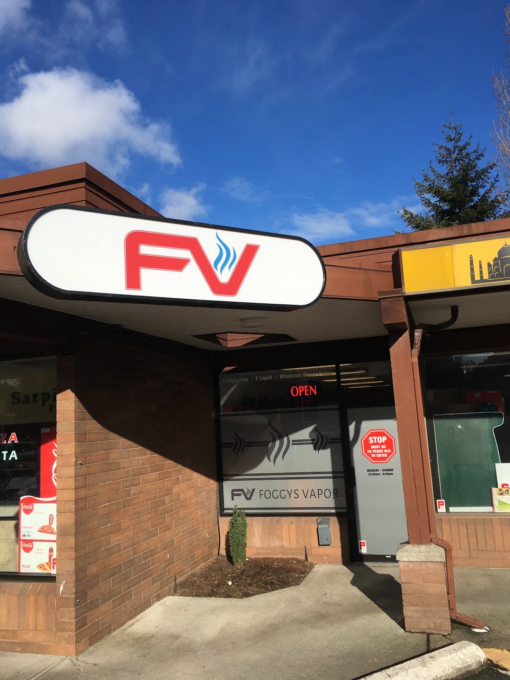 Foggys Vapor | 4011 Quadra St, Victoria, BC V8X 1K1, Canada | Phone: (778) 265-5579