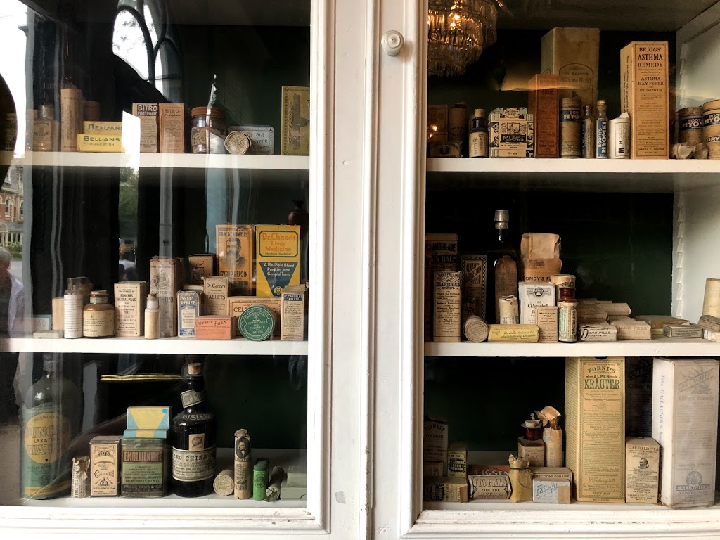 Niagara Apothecary | 5 Queen St, Niagara-on-the-Lake, ON L0S 1J0, Canada | Phone: (905) 468-3845