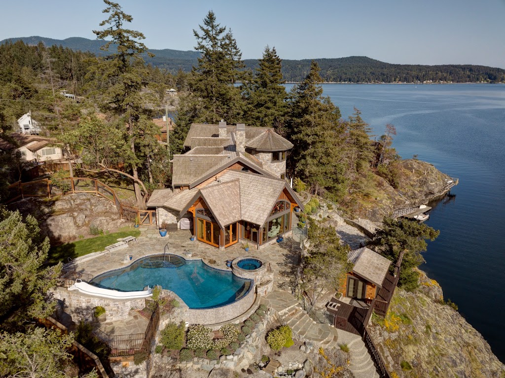 Spani Developments | 5477 Wharf Ave #6, Sechelt, BC V0N 3A0, Canada | Phone: (604) 740-0424