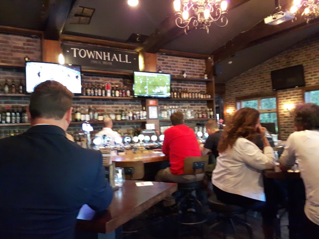 Townhall Public House South Surrey | 3140 King George Blvd, Surrey, BC V4P 1A5, Canada | Phone: (604) 385-1191