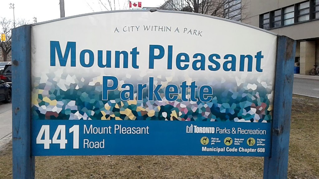 Mount Pleasant Parkette | 441 Mt Pleasant Rd, Toronto, ON M4S 2L8, Canada