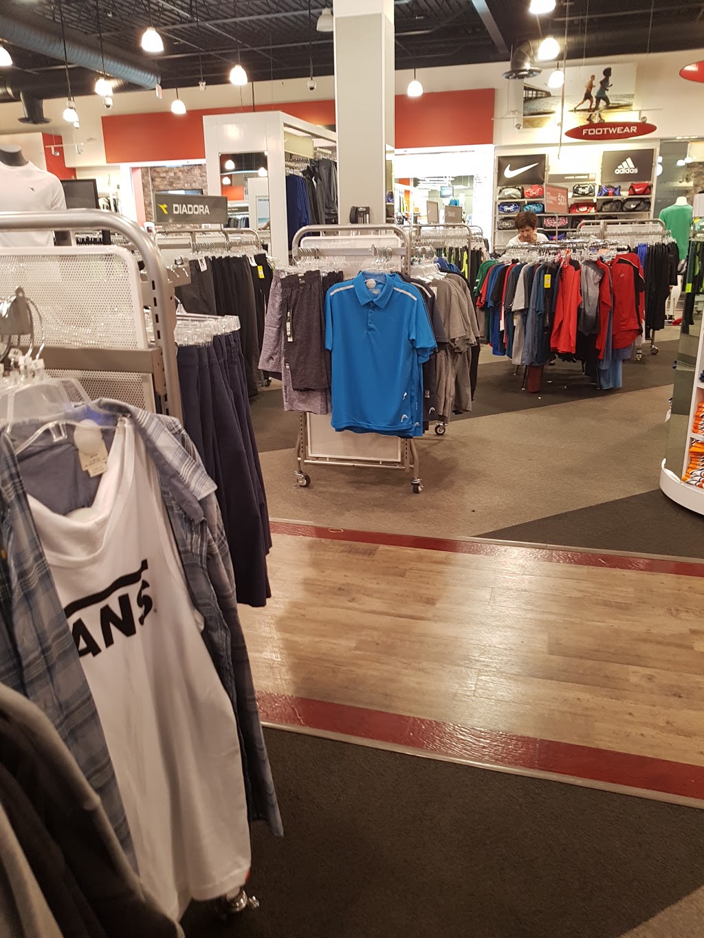 Sport Chek Southland Mall | 2715 Gordon Road Unit 1Y2-A, Regina, SK S4S 6H8, Canada | Phone: (306) 522-2200