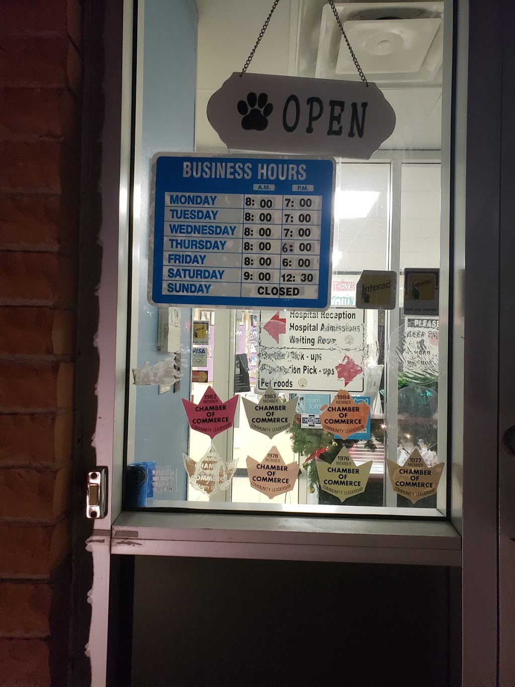 Peterborough Pet Hospital | 379 Lansdowne St E, Peterborough, ON K9L 2A3, Canada | Phone: (705) 742-8837