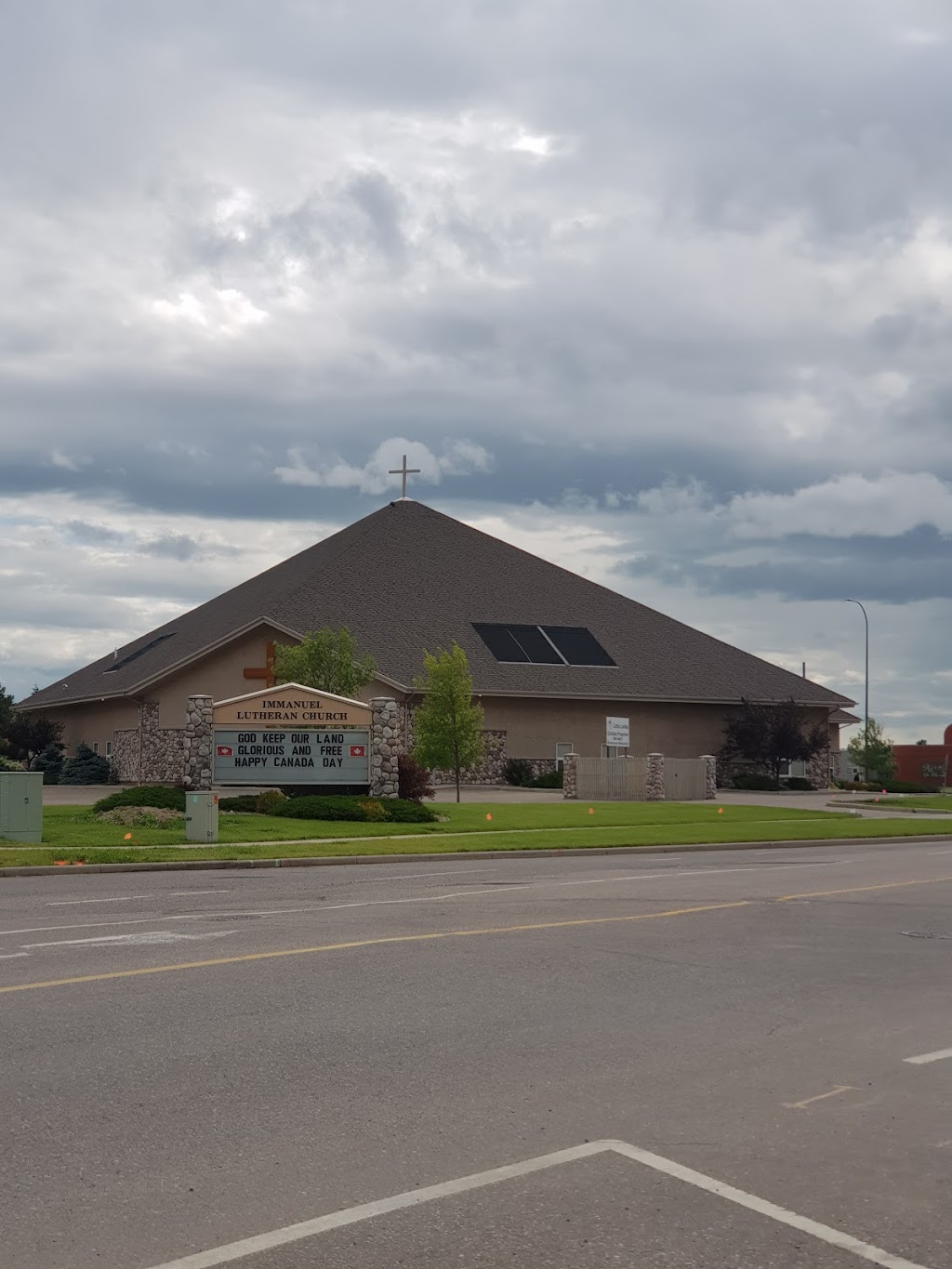 Immanuel Lutheran Church | 20 Rocky Mountain Blvd W, Lethbridge, AB T1K 8E1, Canada | Phone: (403) 327-4336