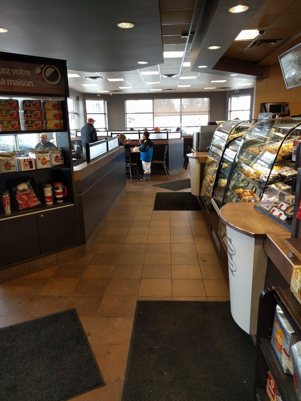 Tim Hortons | 3862 Boulevard Saint-Charles, Pierrefonds-Roxboro, QC H9H 3C3, Canada | Phone: (514) 693-9059