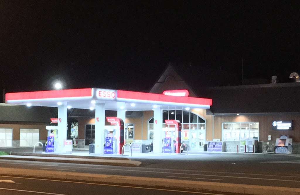 Esso | 1785 Route des Rivières, Saint-Nicolas, QC G7A 1C8, Canada | Phone: (418) 831-1623