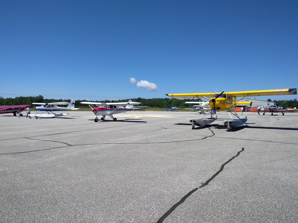 Huronia Airport | 20 Ed Connelly Dr, Tiny, ON L0L 2J0, Canada | Phone: (705) 526-8086