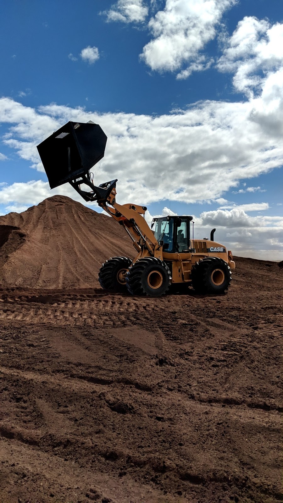 Topsoil Yves Malboeuf Custom Works | 619 Concession 7, Alfred, ON K0B 1A0, Canada | Phone: (613) 223-1830