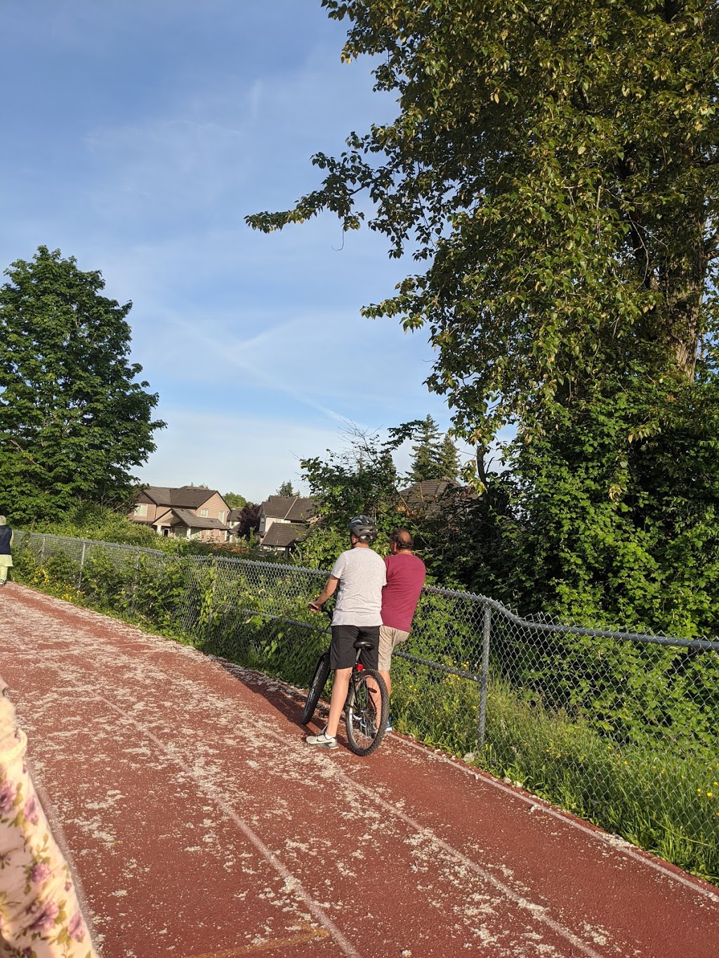 Running Track at William Watson Elementary, Surrey (Fleetwood) | 16450 80 Ave, Surrey, BC V4N 0H3, Canada | Phone: (604) 574-4141