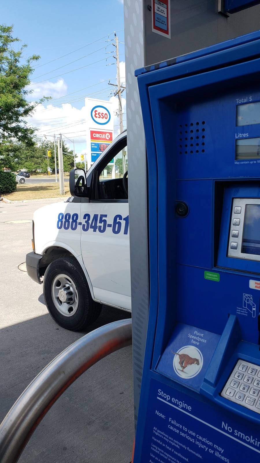 Esso | 1144 Davis Dr, Newmarket, ON L3Y 8X4, Canada | Phone: (905) 953-1855