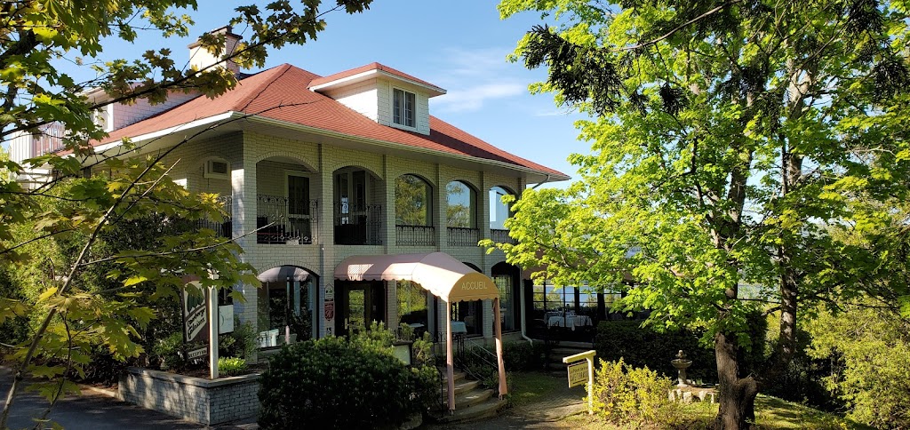 Auberge Des Falaises | 250 Chem. des Falaises, La Malbaie, QC G5A 2V2, Canada | Phone: (418) 665-3731