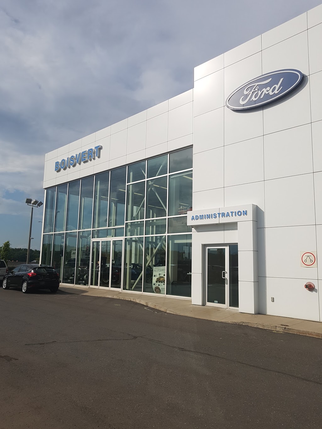 Boisvert Ford | 2 Boulevard Marie-Victorin, Boucherville, QC J4B 1V5, Canada | Phone: (450) 655-1301