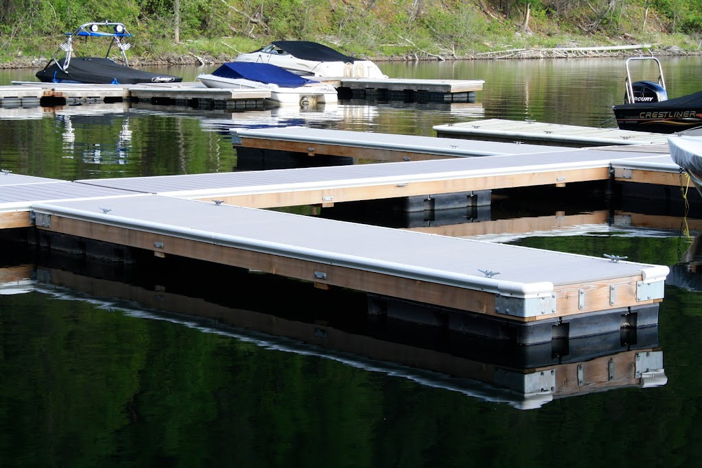 Rascal Docks | 6658 Wasa Lake Park Dr, Wasa, BC V0B 2K0, Canada | Phone: (250) 421-1746