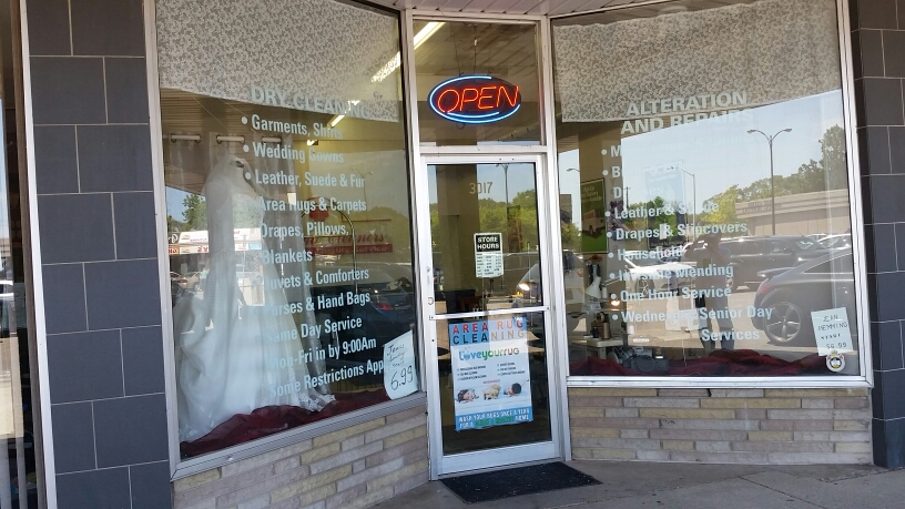 Roseland Dry Cleaners | 3017 New St, Burlington, ON L7R 1K3, Canada | Phone: (905) 634-2301