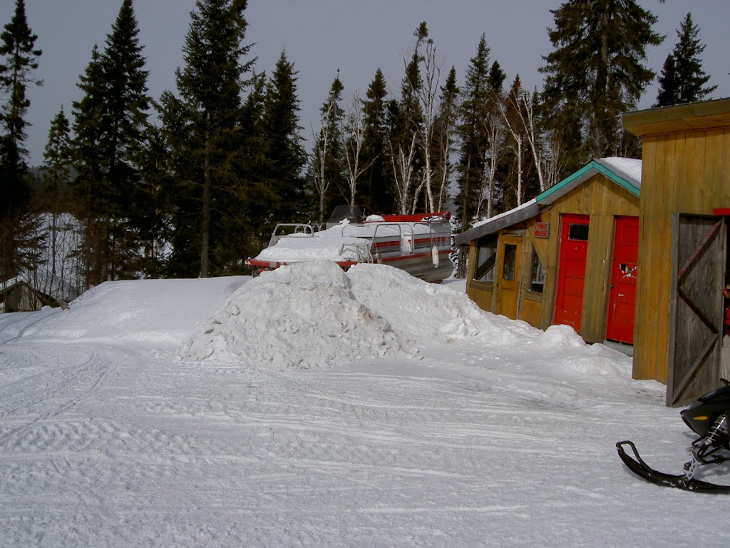 Pourvoirie Le LAC DU REPOS | Saint-Michel-des-Saints, QC J0K 3B0, Canada | Phone: (514) 600-0372