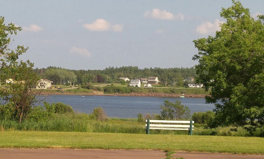 Bouctouche Bay Inn | 206 Rue Acadie, Bouctouche, NB E4S 2T5, Canada | Phone: (506) 743-2726