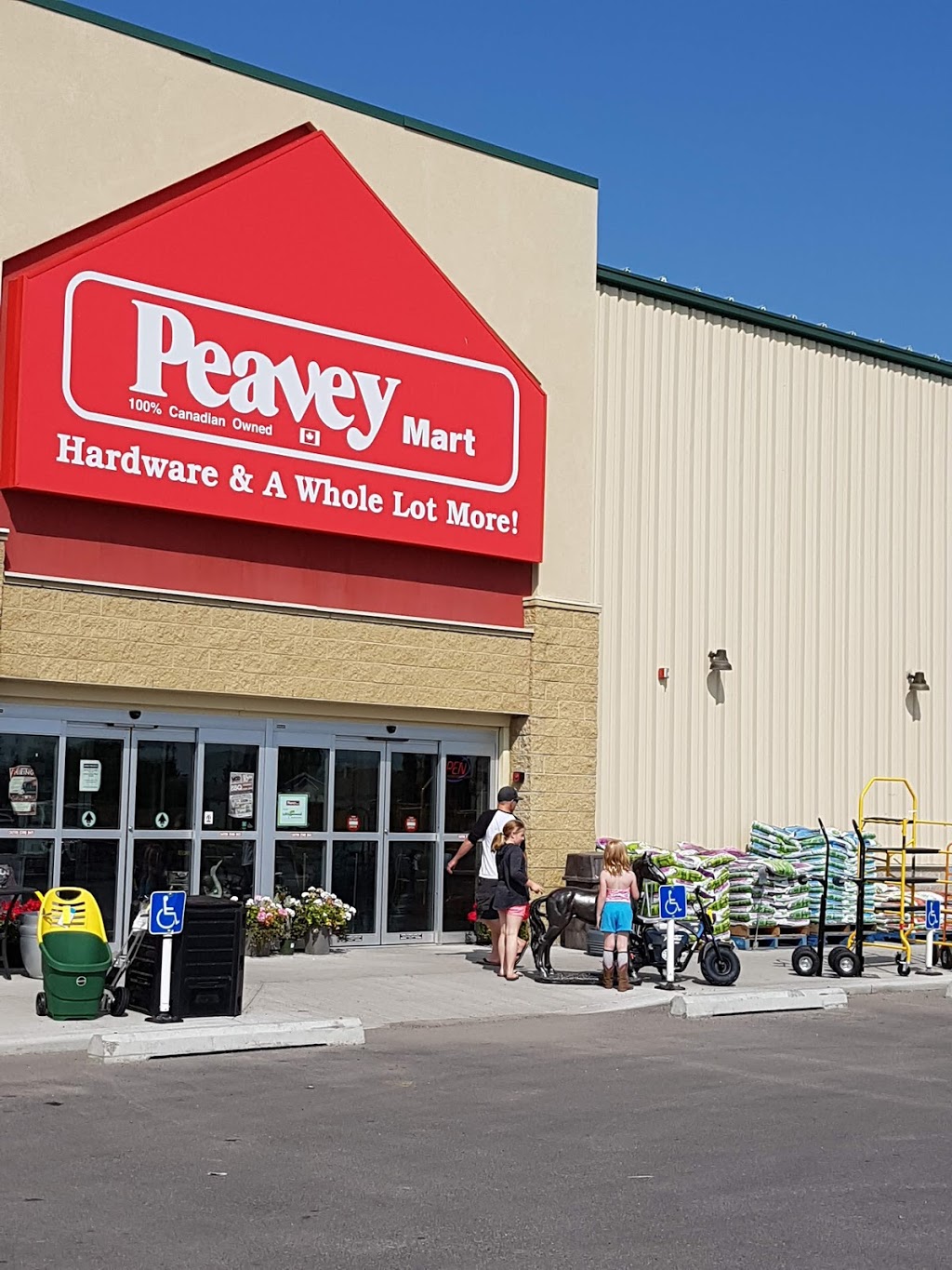 Peavey Mart | 1500P 12 Ave SE, High River, AB T1V 2B1, Canada | Phone: (403) 652-7956