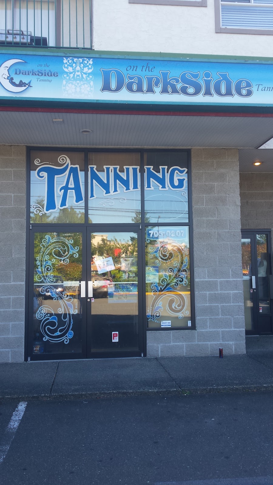 On The Dark Side Tanning | 2720 Cliffe Ave, Courtenay, BC V9N 2L6, Canada | Phone: (250) 703-0207