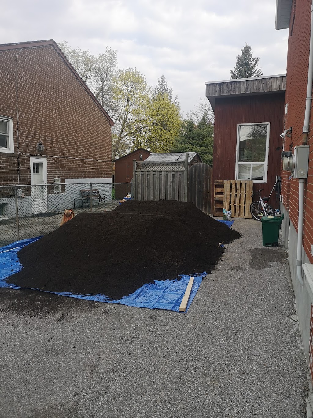 Miller Compost | 1351 Bloomington Rd, Richmond Hill, ON L4E 3E6, Canada | Phone: (866) 887-6457