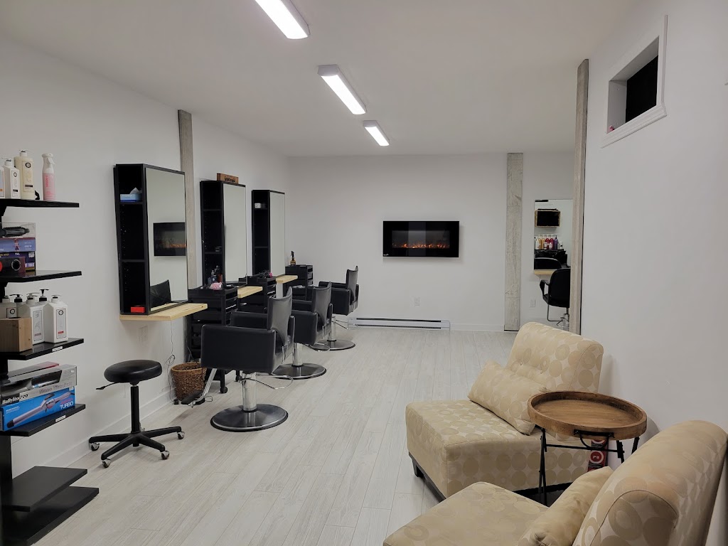 Coiffure G L Inc ( Maintenant Le Salon J) | 889 Bd du Curé-Labelle, Blainville, QC J7C 2L3, Canada | Phone: (450) 437-4919