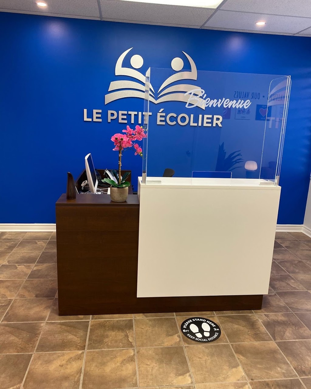 LE PETIT ÉCOLIER FRENCH LANGUAGE LEARNING CENTRE | 2125 S Service Rd W Suite 200, Oakville, ON L6L 5W2, Canada | Phone: (905) 582-3554