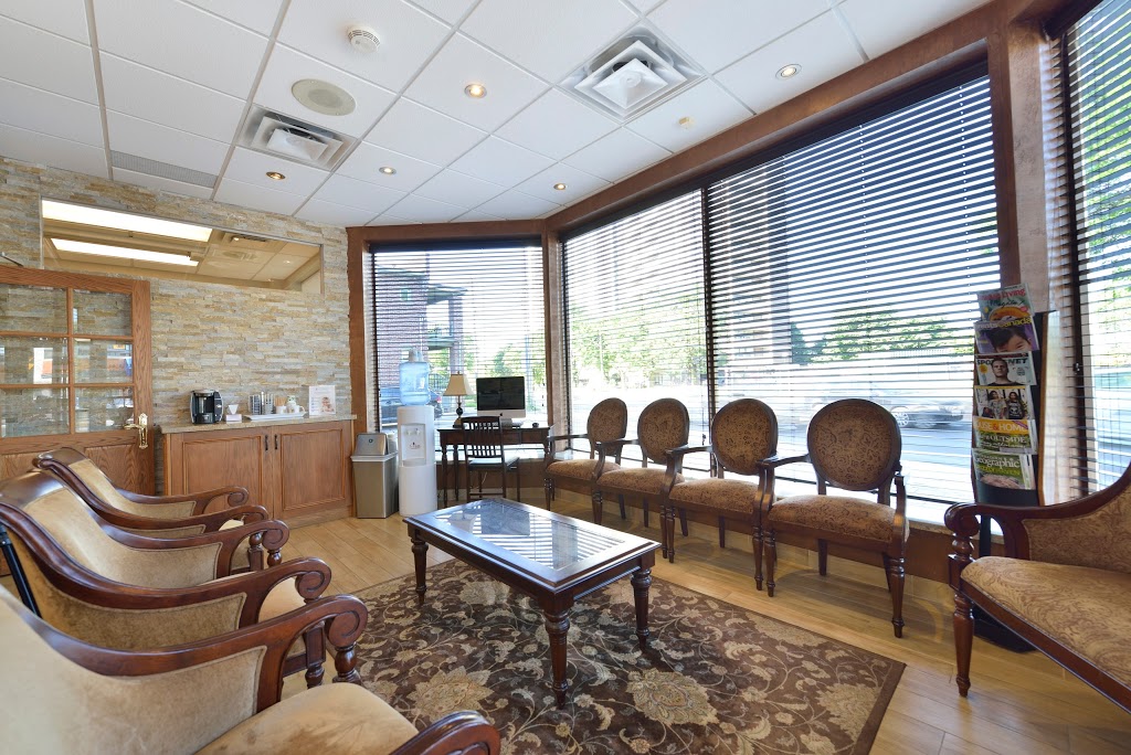 Dawson Dental East York | 985 Broadview Ave, East York, ON M4K 2R9, Canada | Phone: (416) 422-2132