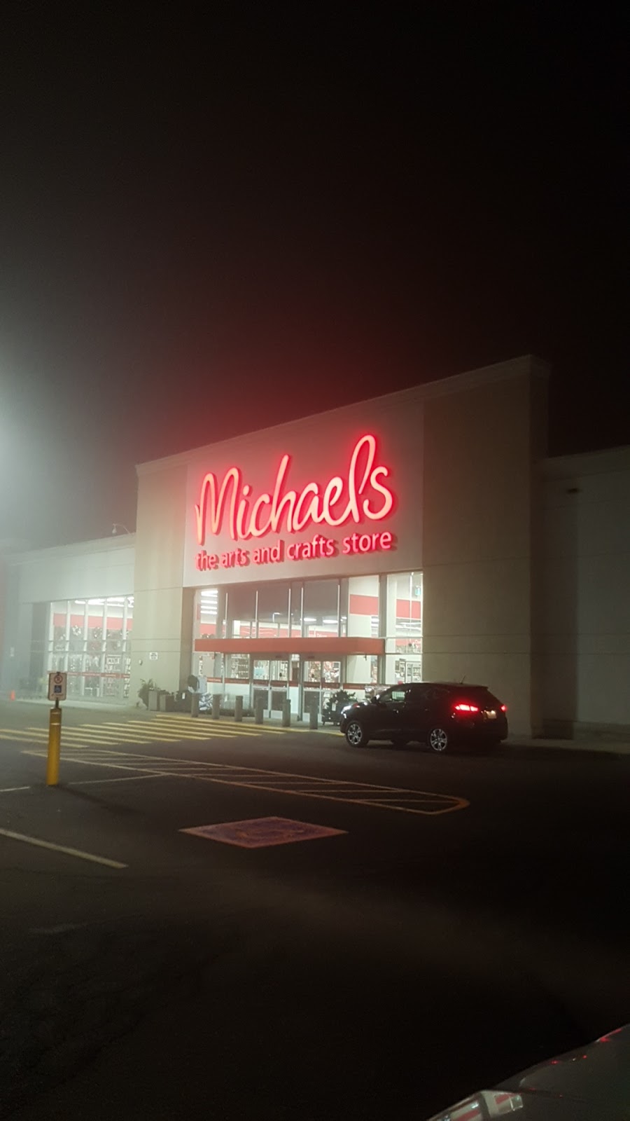 Michaels | 1751 Victoria St E, Whitby, ON L1N 9W4, Canada | Phone: (289) 316-0682