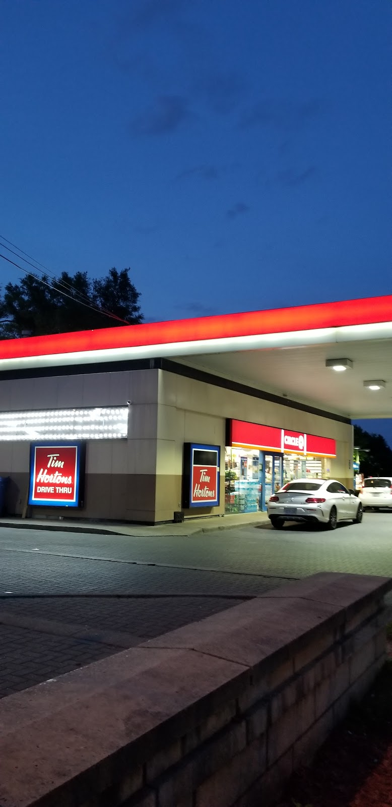 Esso | 7015 Yonge St, Thornhill, ON L3T 2A5, Canada | Phone: (905) 764-6787