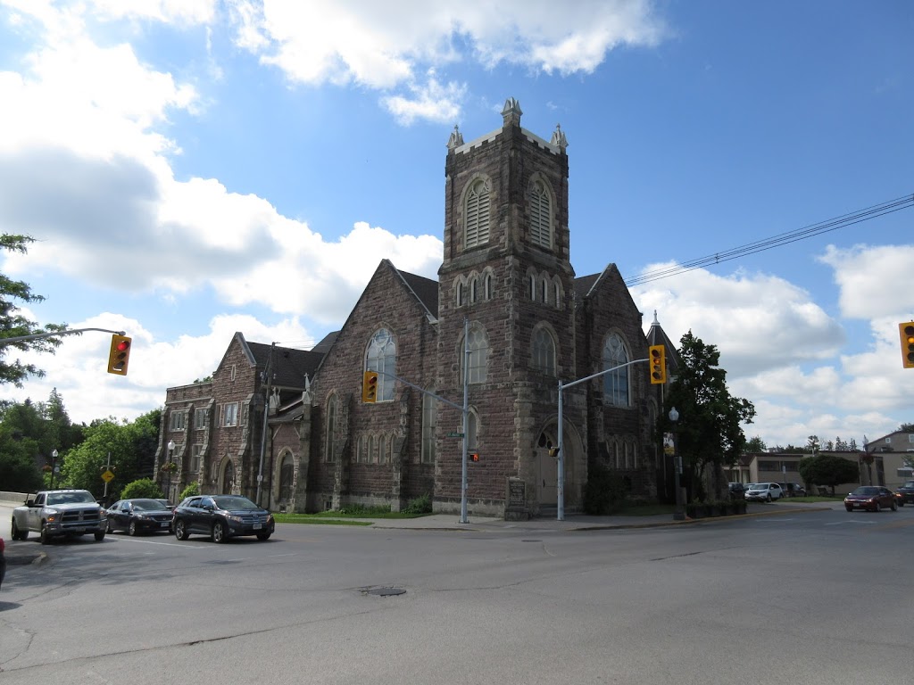 Melville United Church | 300 St Andrew St W, Fergus, ON N1M 2W7, Canada | Phone: (519) 843-1781