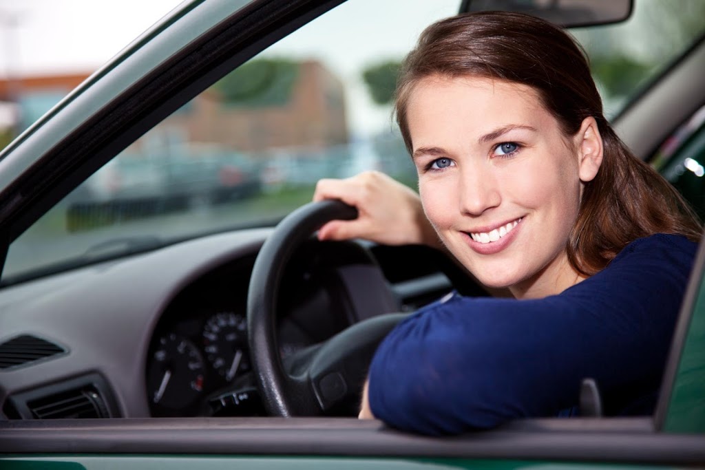 KARMANS DRIVING SCHOOL | 14160 64a Ave, Surrey, BC V3W 1R5, Canada | Phone: (778) 387-5245