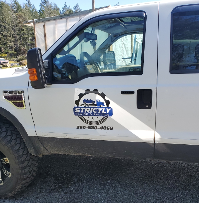 Strictly Towing & Salvage | 910 Speyside Rd, Sooke, BC V9Z 1C1, Canada | Phone: (250) 580-4068