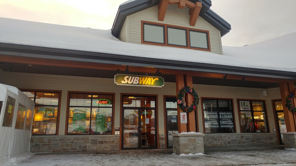 Restaurant SUBWAY | 2 Avenue Tewkesbury Local 102, Stoneham-et-Tewkesbury, QC G3C 2K6, Canada | Phone: (418) 848-7070