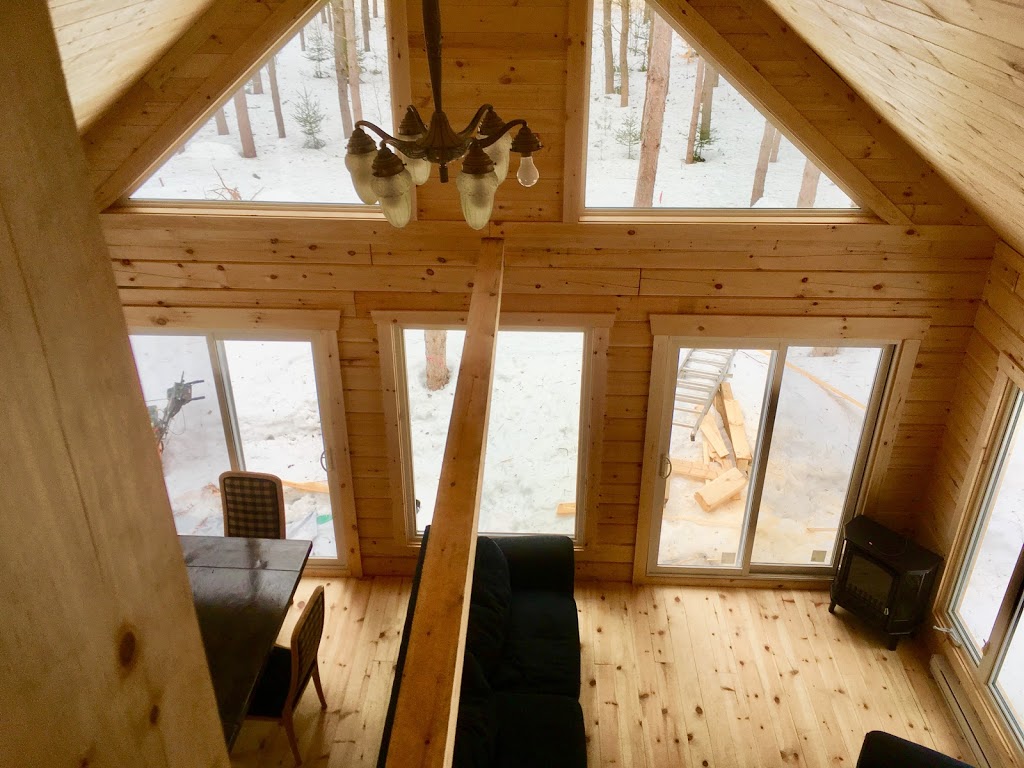 Chalet le Soleil Royal | 1 Chemin du Sommet, Val-des-Bois, QC J0X 3C0, Canada | Phone: (819) 968-6008