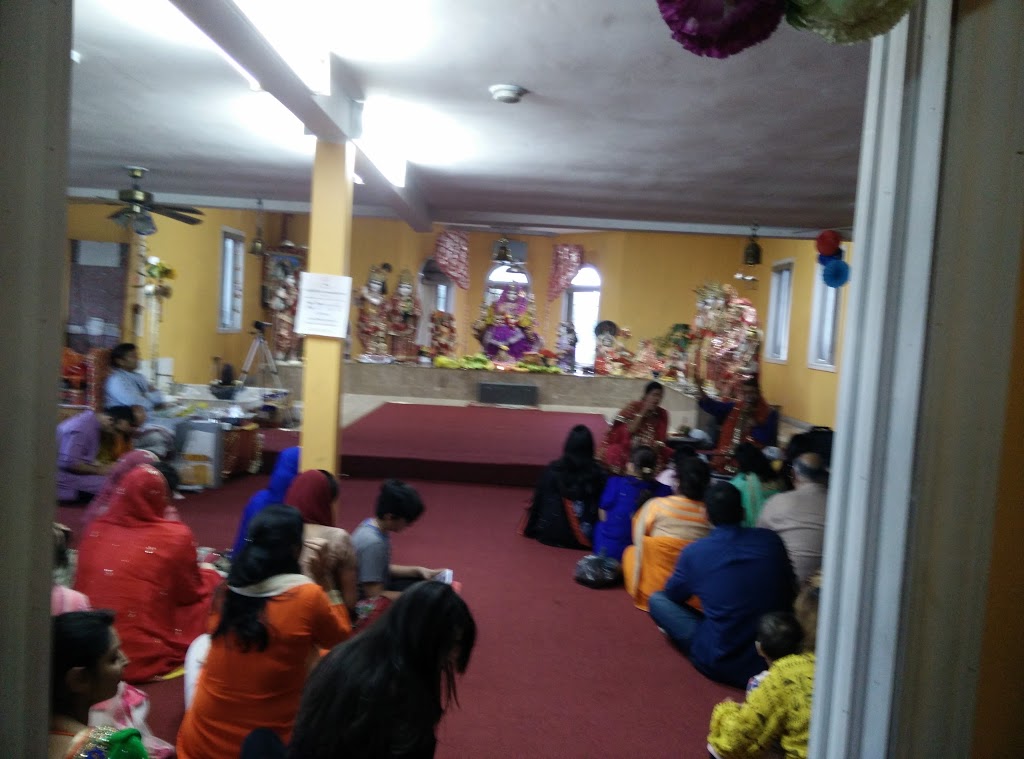 Maa Chintpurni Mandir | 8027 Churchville Rd, Brampton, ON L6Y 0H2, Canada | Phone: (416) 305-1606