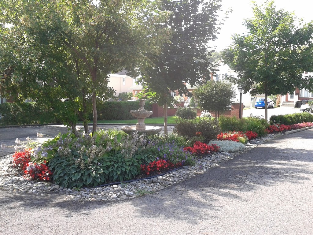 Anik St-Jean Landscape Maintenance | 139 Rue de la Grande-Hermine, Saint-Romuald, QC G6W 3A7, Canada | Phone: (418) 657-9892