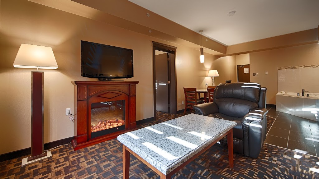 Redwater Hotel Inn & Suites | 4710 58 St, Redwater, AB T0A 2W0, Canada | Phone: (780) 580-6201