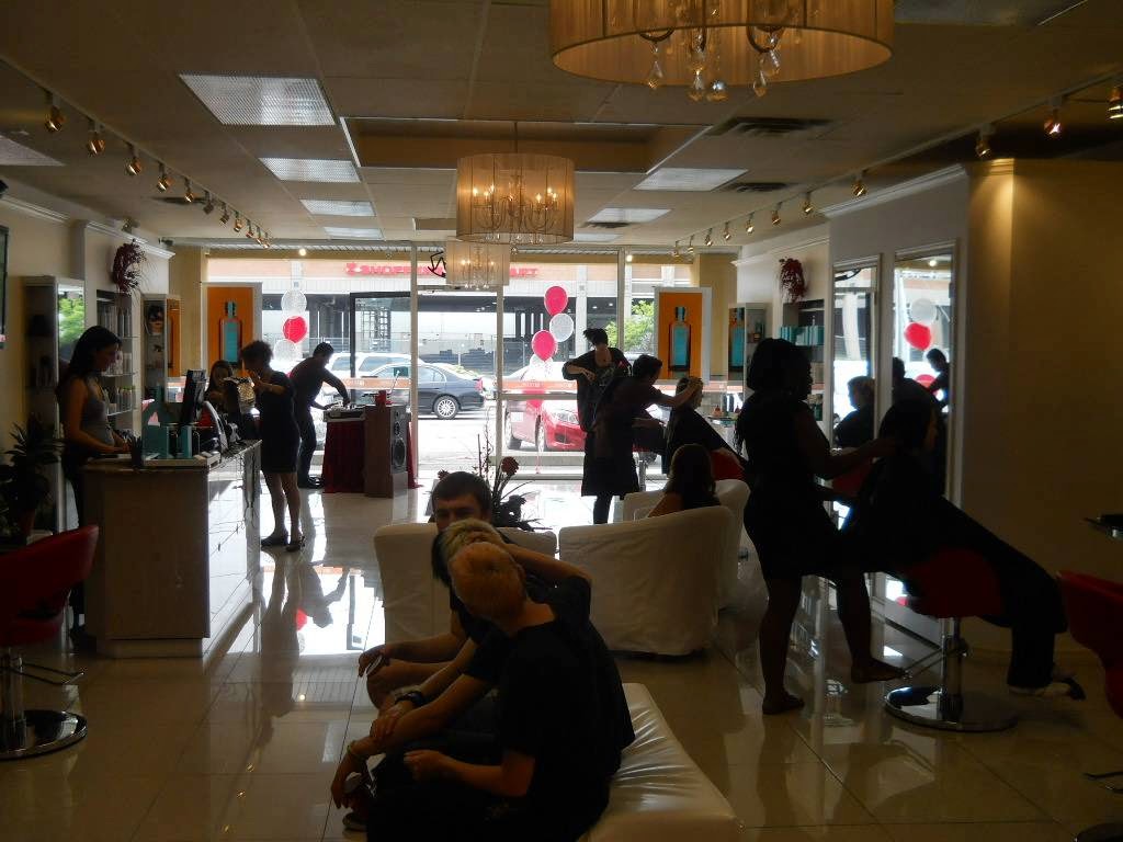 Tress Exquisite Salon | 1189 St. Laurent Blvd, Ottawa, ON K1K 3B7, Canada | Phone: (613) 741-2999