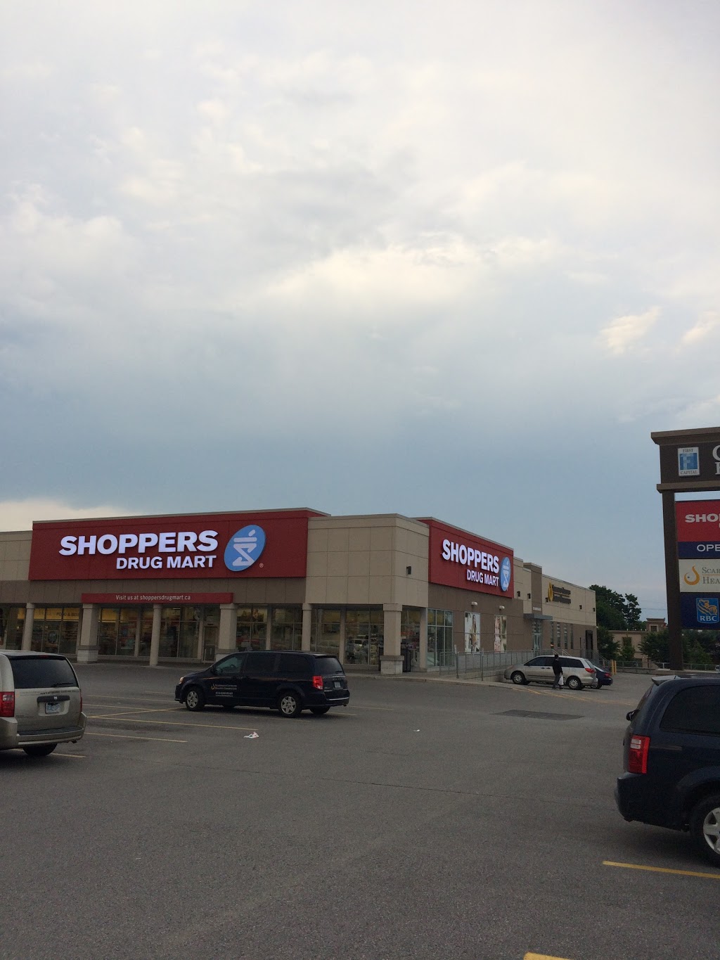 Shoppers Drug Mart | 629 Markham Rd, Scarborough, ON M1H 2A4, Canada | Phone: (416) 439-2121